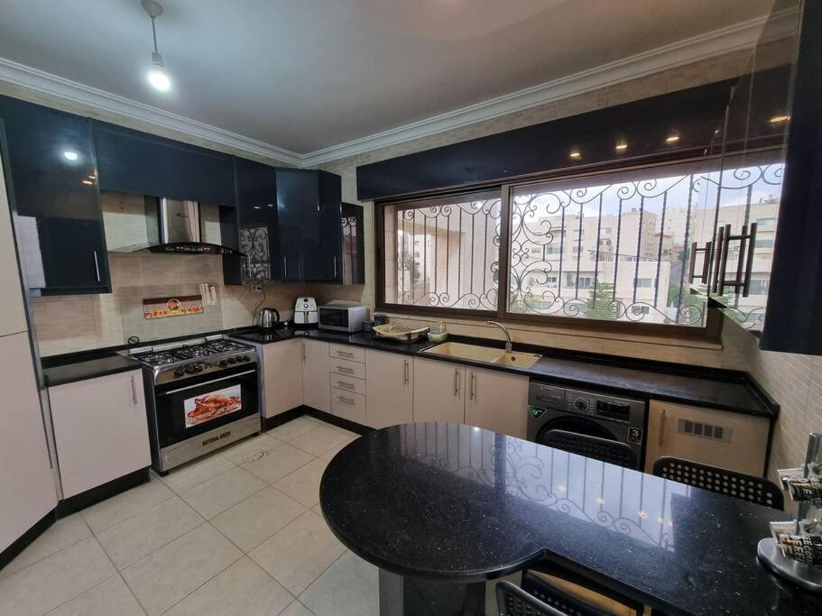 Deir Ghbar 3 Rooms Apart อัมมาน ภายนอก รูปภาพ